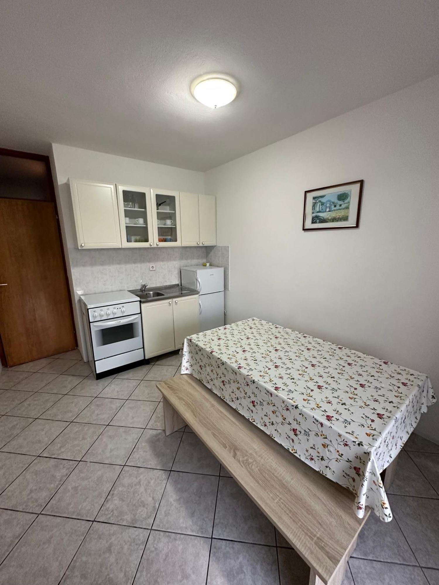 Apartmani Ana Malinska Exteriör bild